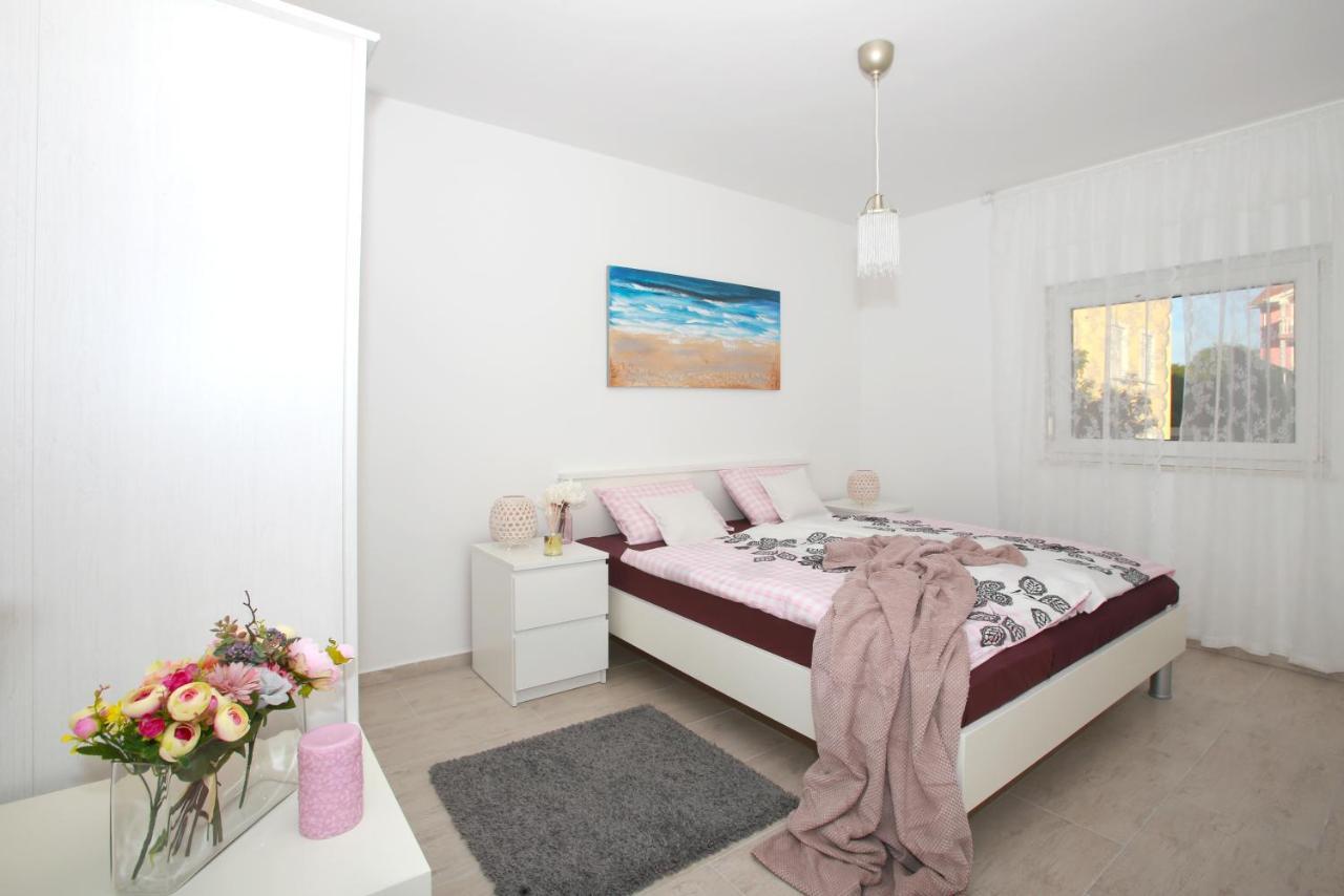 Apartments Melin Малинська Екстер'єр фото