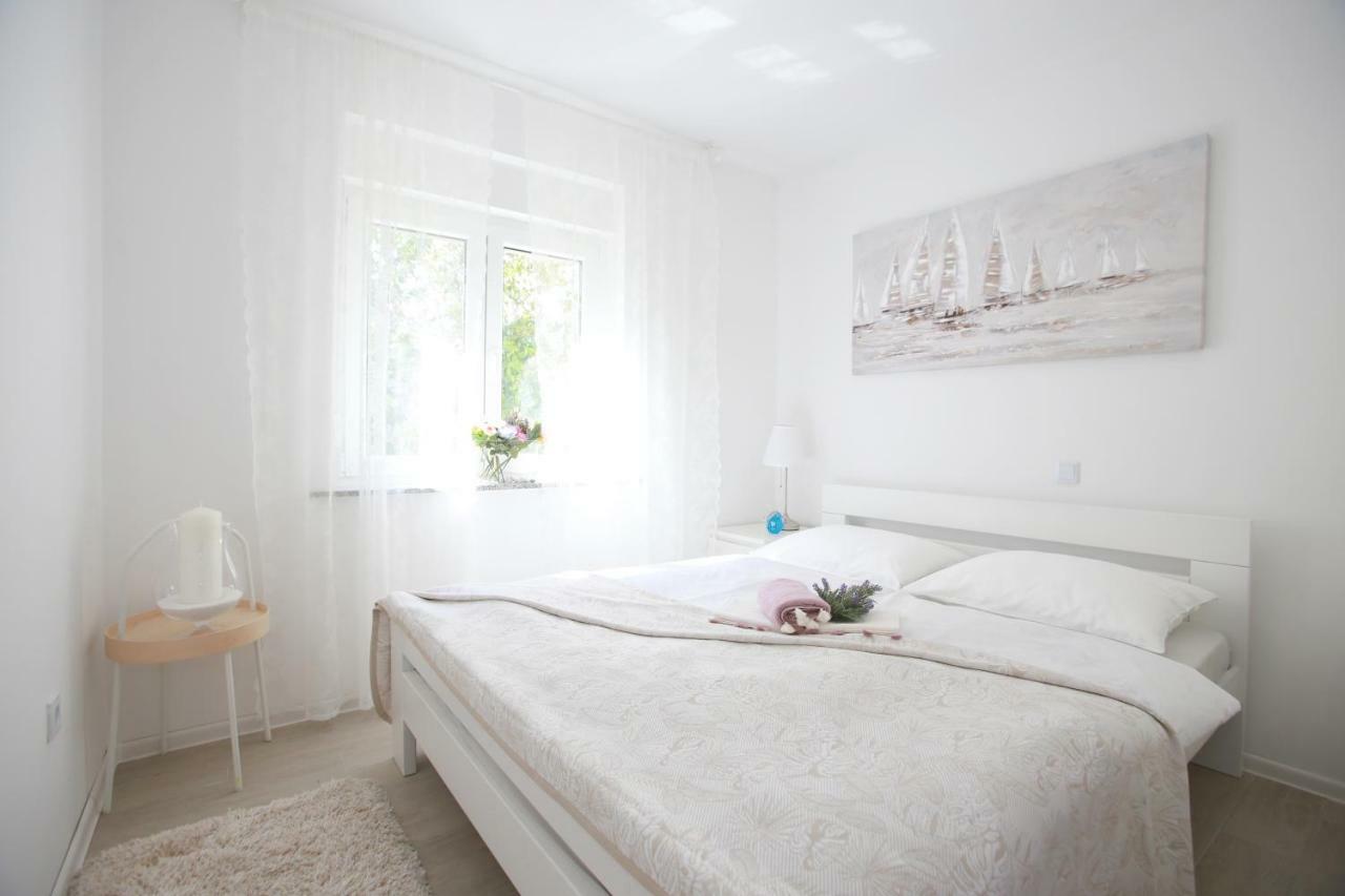 Apartments Melin Малинська Екстер'єр фото